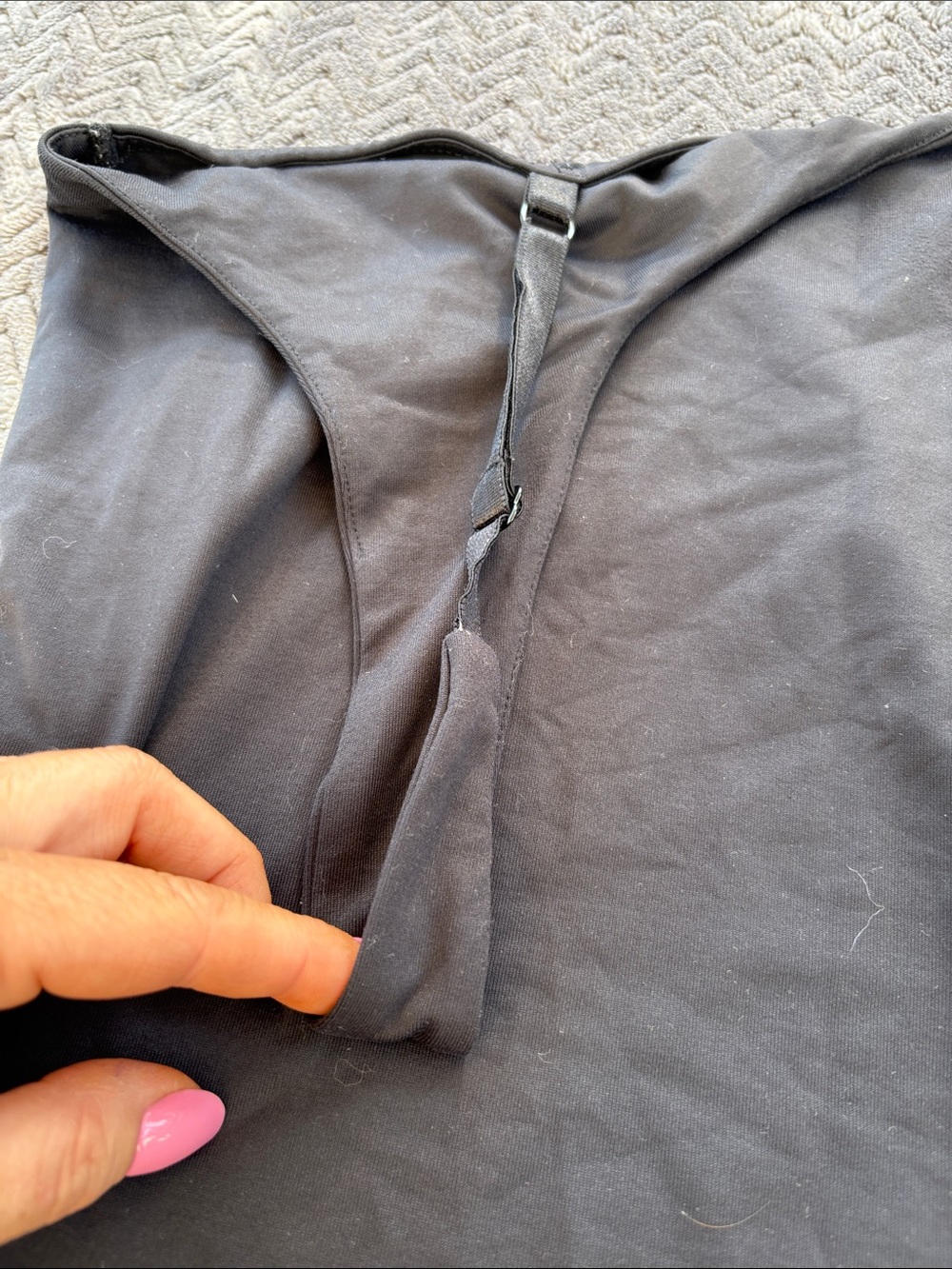 Merona Black Scoop Neck Tank Top - Picture 5 of 10